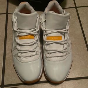 Jordan 11 Low Orange And White
